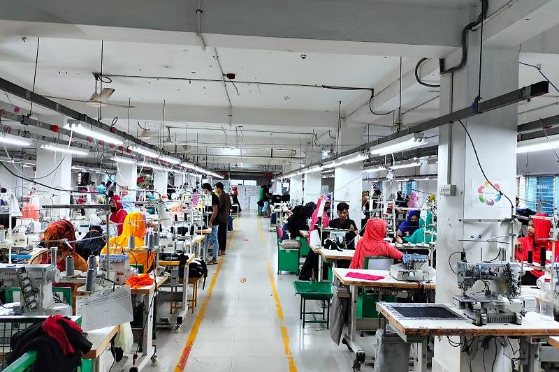 Sewing line in full run
